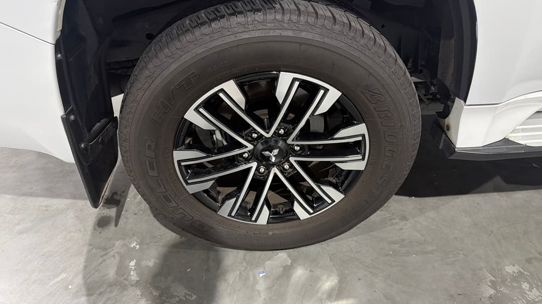 2021 Mitsubishi Pajero Sport Exceed (4x4) 7 Seat, Automatic, 58563 km, Right Rear Wheel