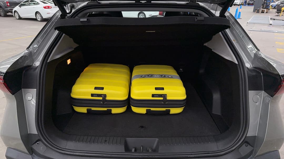 2023 Chery Omoda 5 Ex (high Version), Automatic, 67280 km, Boot Inside View with Luggage