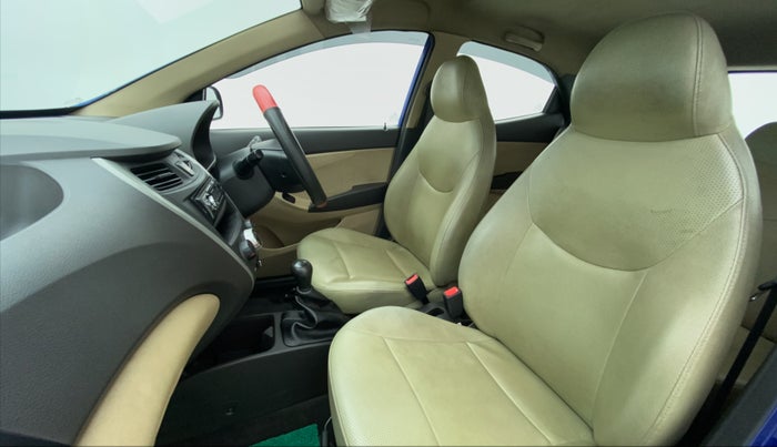 2017 Hyundai Eon ERA PLUS, Petrol, Manual, 17,645 km, Right Side Front Door Cabin