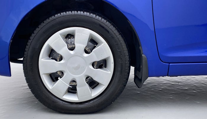 2017 Hyundai Eon ERA PLUS, Petrol, Manual, 17,645 km, Left Front Wheel