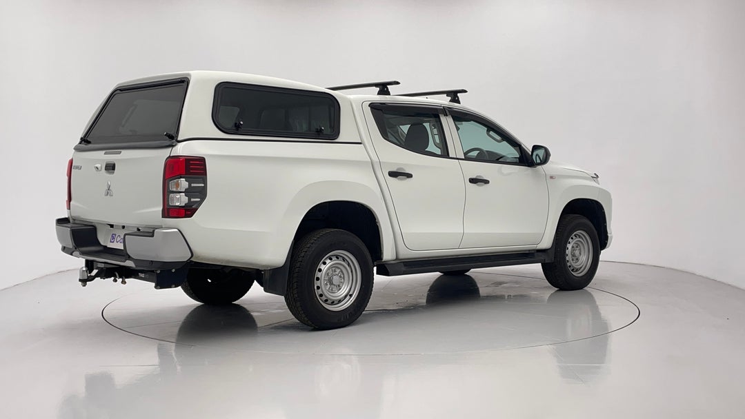 2022 Mitsubishi Triton Glx (4x2), Automatic, 40941 km, Right Back Diagonal (45- Degree) View