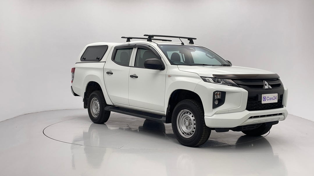 2022 Mitsubishi Triton Glx (4x2), Automatic, 40941 km, Right Front Diagonal (45- Degree) View