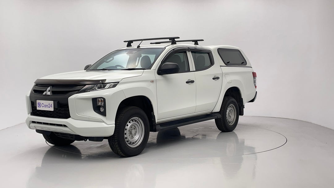 2022 Mitsubishi Triton Glx (4x2), Automatic, 40941 km, Left Front Diagonal (45- Degree) View