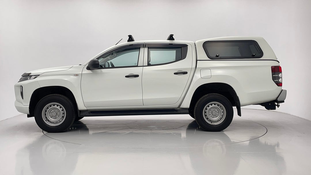 2022 Mitsubishi Triton Glx (4x2), Automatic, 40941 km, Left Side View