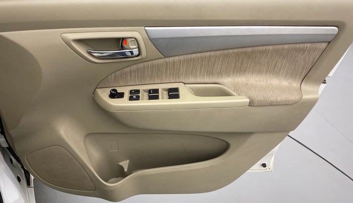 2014 Maruti Ertiga VXI, Petrol, Manual, 38,707 km, Driver Side Door Panels Control