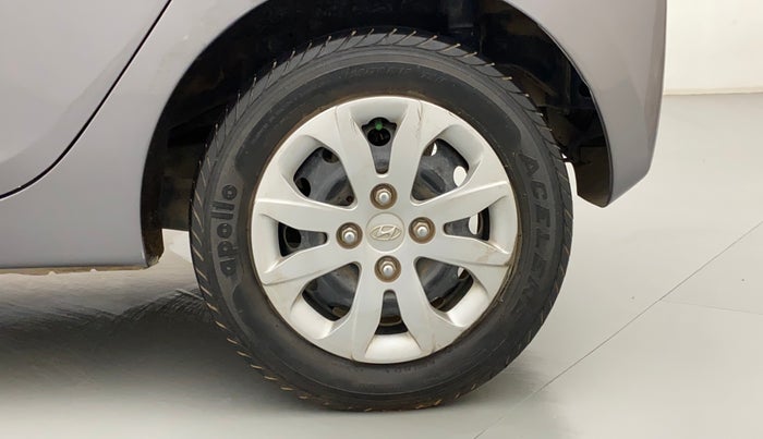 2014 Hyundai Eon MAGNA +, Petrol, Manual, 29,687 km, Left Rear Wheel