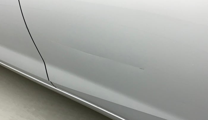 2021 Hyundai NEW I20 MAGNA 1.2 MT, Petrol, Manual, 15,745 km, Rear left door - Minor scratches