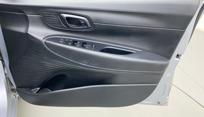 2021 Hyundai NEW I20 MAGNA 1.2 MT, Petrol, Manual, 15,745 km, Driver Side Door Panels Control