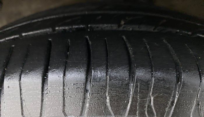 2019 Maruti Celerio VXI CNG OPT, CNG, Manual, 77,891 km, Right Front Tyre Tread