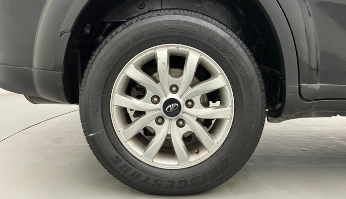 2019 Mahindra XUV500 W9, Diesel, Manual, 5 km, Right Rear Wheel
