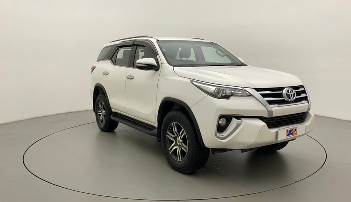2017 Toyota Fortuner 2.8 4X2 AT, Diesel, Automatic, 1,03,102 km, Right Front Diagonal