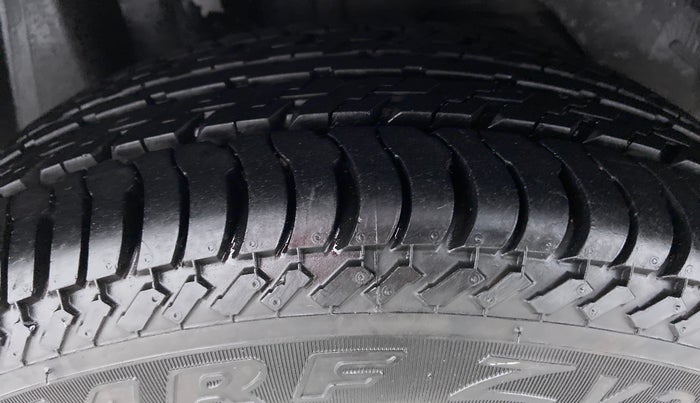 2015 Ford Figo Aspire 1.5 TREND DIESEL, Diesel, Manual, 59,980 km, Right Rear Tyre Tread