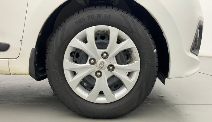 2015 Hyundai Grand i10 MAGNA 1.2 KAPPA VTVT, Petrol, Manual, 66,617 km, Right Front Wheel