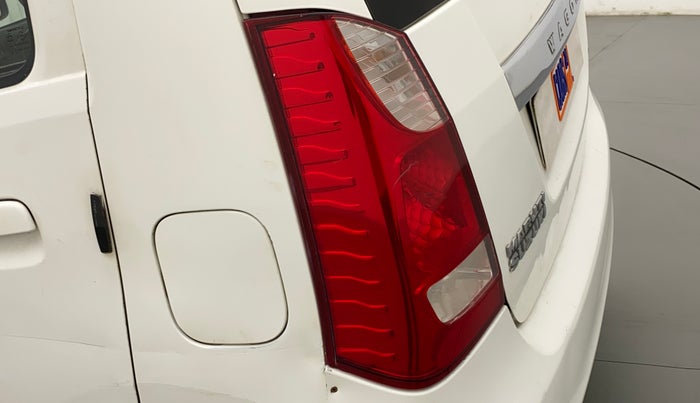 2010 Maruti Wagon R 1.0 VXI, Petrol, Manual, 61,569 km, Left tail light - Minor scratches