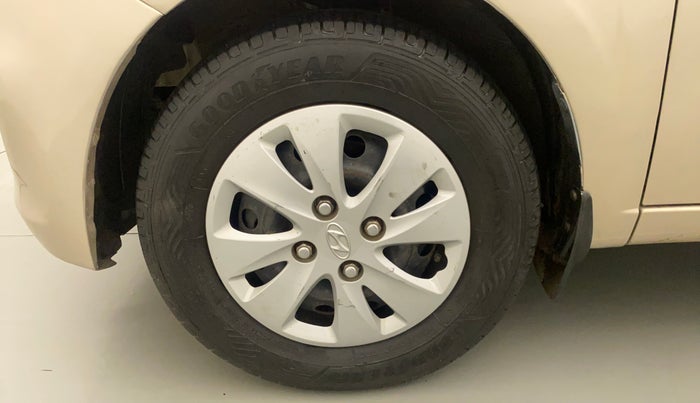 2011 Hyundai i10 SPORTZ 1.2, Petrol, Manual, 30,375 km, Left Front Wheel