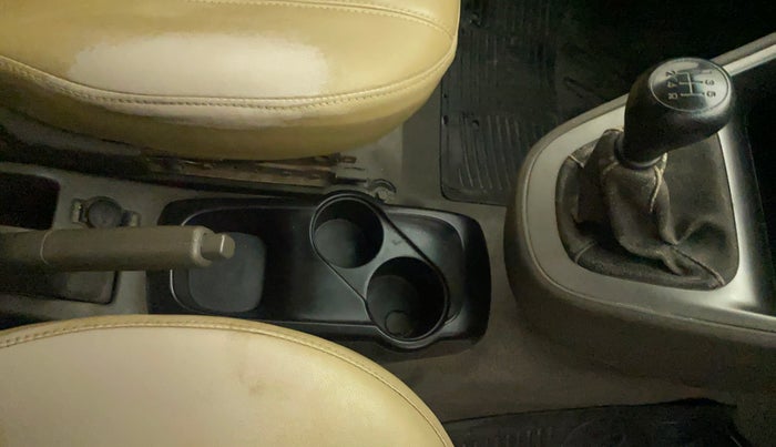 2011 Hyundai i10 SPORTZ 1.2, Petrol, Manual, 30,375 km, Gear Lever