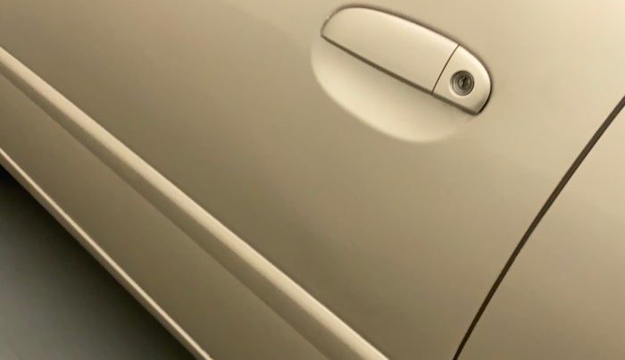 2011 Hyundai i10 SPORTZ 1.2, Petrol, Manual, 30,375 km, Front passenger door - Slightly dented