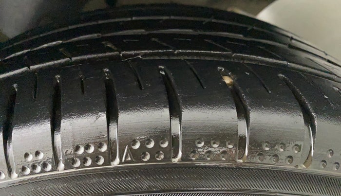 2016 Ford Ecosport TITANIUM 1.5L PETROL AT, CNG, Automatic, 51,228 km, Left Rear Tyre Tread