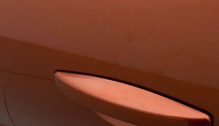 2017 Renault Duster RXL PETROL, Petrol, Manual, 40,296 km, Front passenger door - Minor scratches