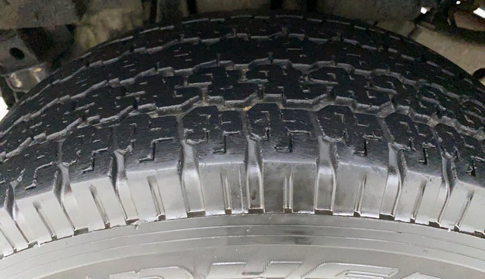 2014 Tata Safari 4X2 EX DICOR BS IV, Diesel, Manual, 80,897 km, Left Front Tyre Tread