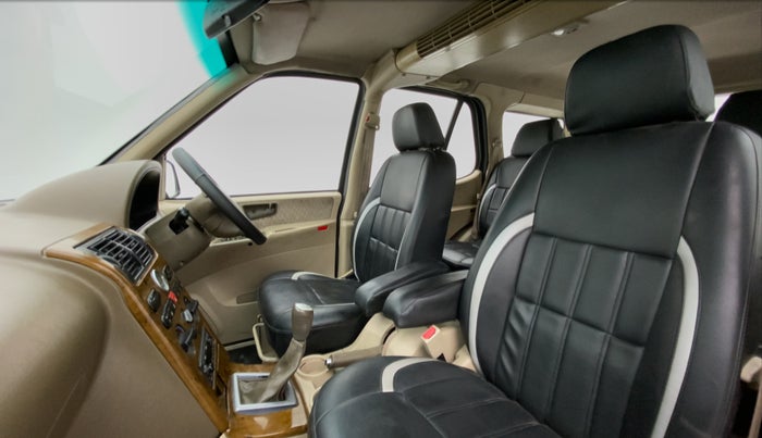 2014 Tata Safari 4X2 EX DICOR BS IV, Diesel, Manual, 80,897 km, Right Side Front Door Cabin