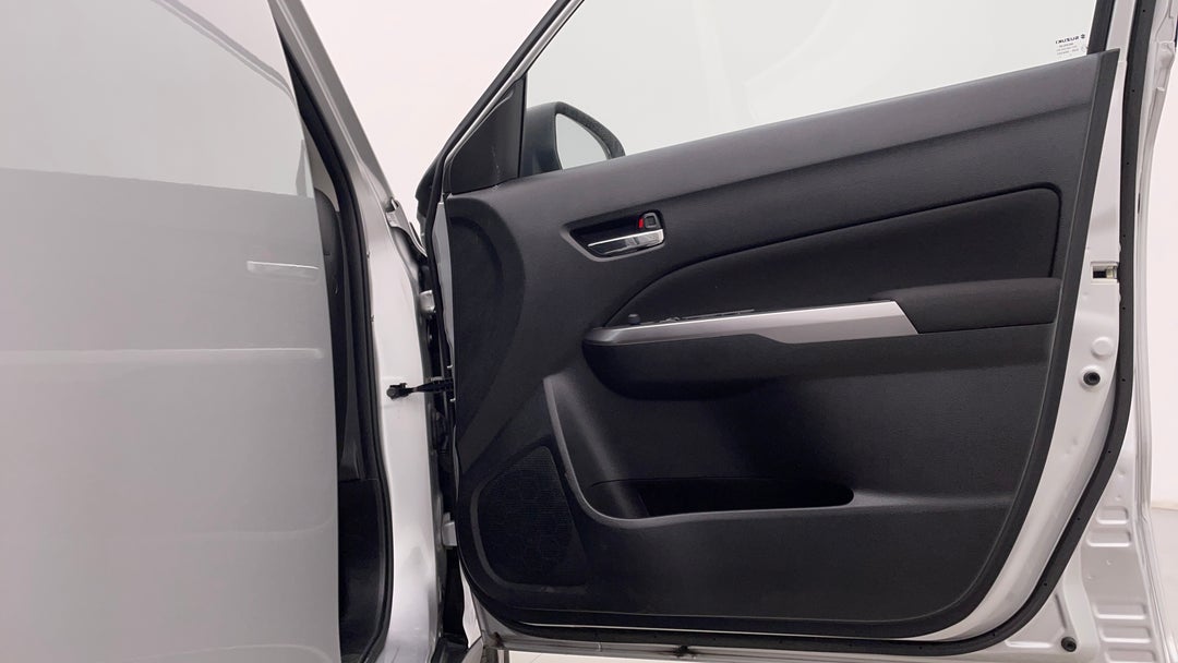 2022 Suzuki Vitara 1.6l, Automatic, 56868 km, Speaker View