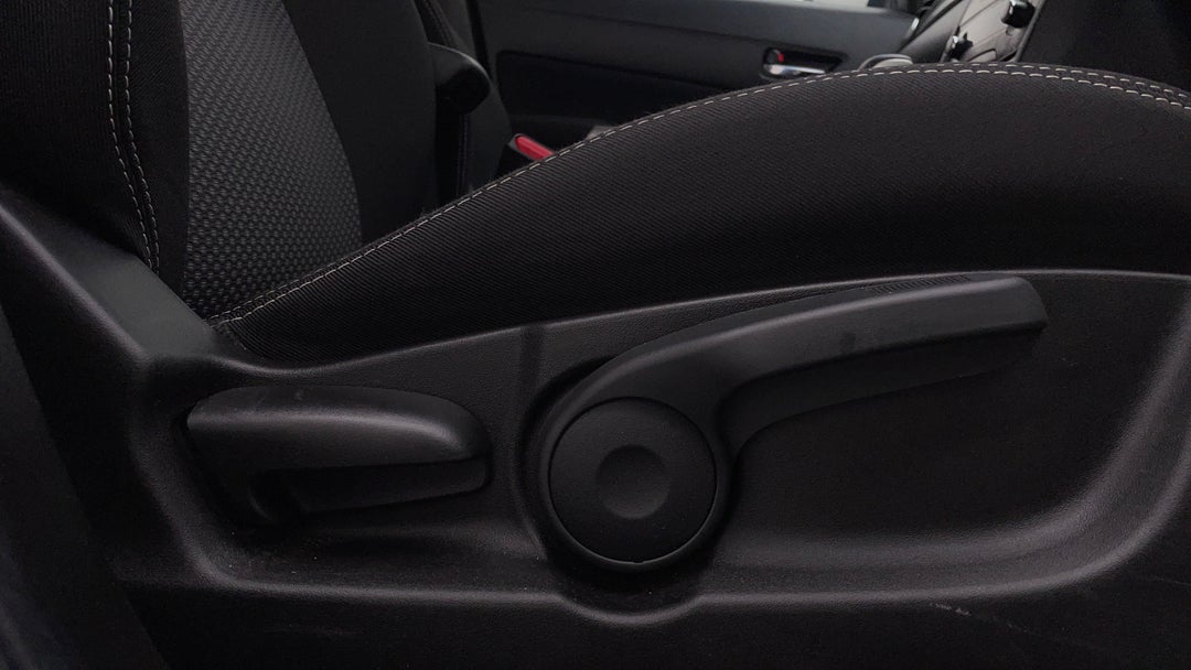 2022 Suzuki Vitara 1.6l, Automatic, 56868 km, Drivers Side Adjustment Panel