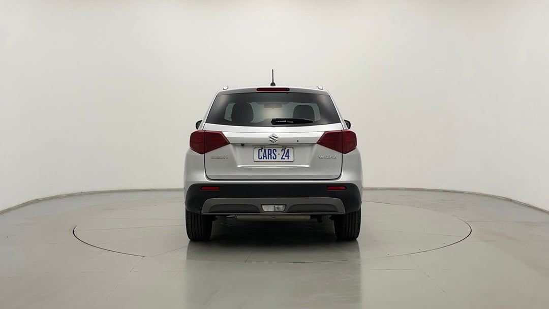 2022 Suzuki Vitara 1.6l, Automatic, 56868 km, Back/Rear View