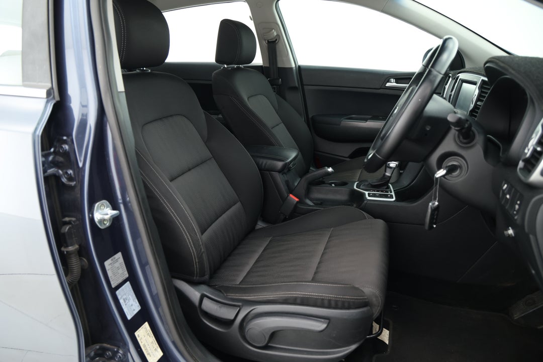 2017 Kia Sportage Si Premium (FWD), Automatic, 80033 km, Right Side Front Door Cabin View