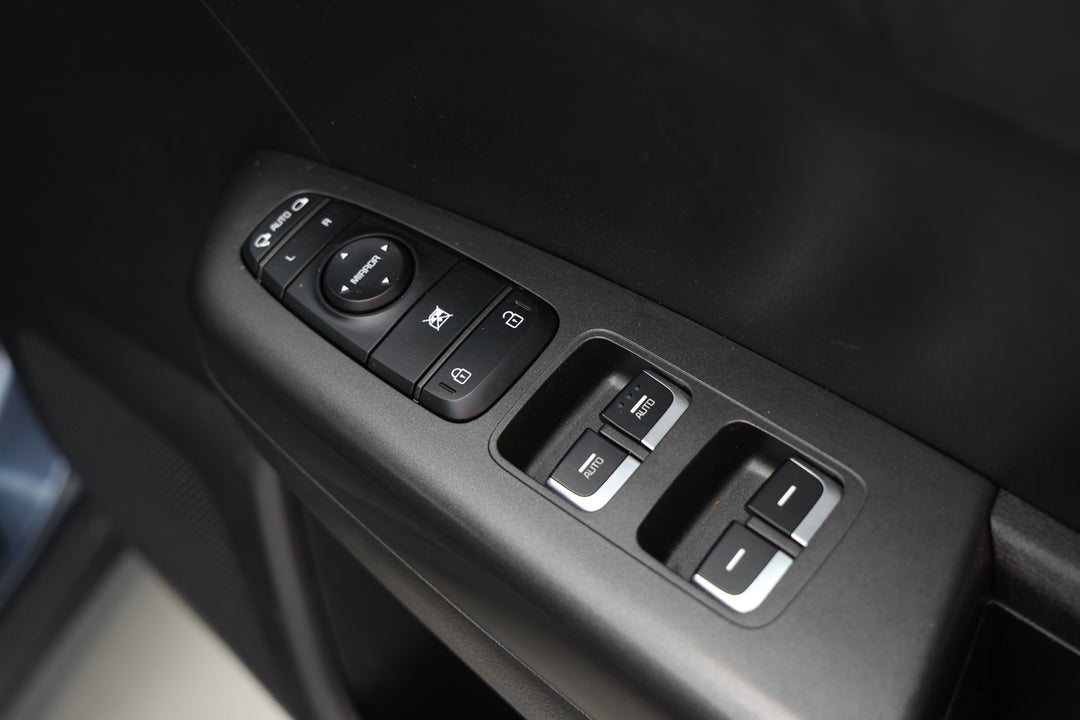 2017 Kia Sportage Si Premium (FWD), Automatic, 80033 km, Drivers Side Door Panel Controls