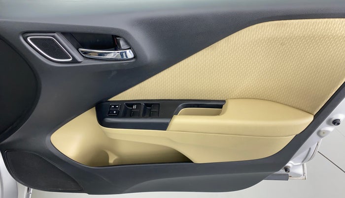 2018 Honda City V MT PETROL, Petrol, Manual, 24,087 km, Driver Side Door Panels Control