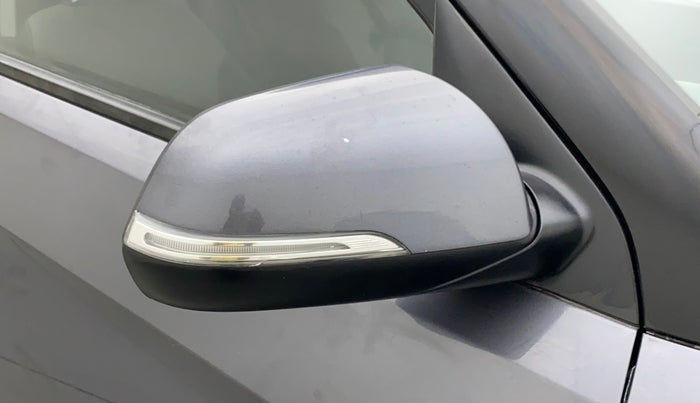 2016 Hyundai Creta SX PLUS AT 1.6 PETROL, Petrol, Automatic, 50,635 km, Right rear-view mirror - Minor scratches
