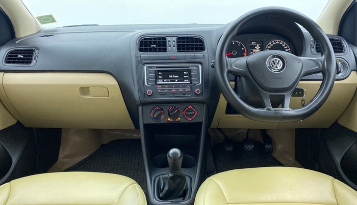 2016 Volkswagen Ameo COMFORTLINE 1.2, Petrol, Manual, 22,434 km, Dashboard