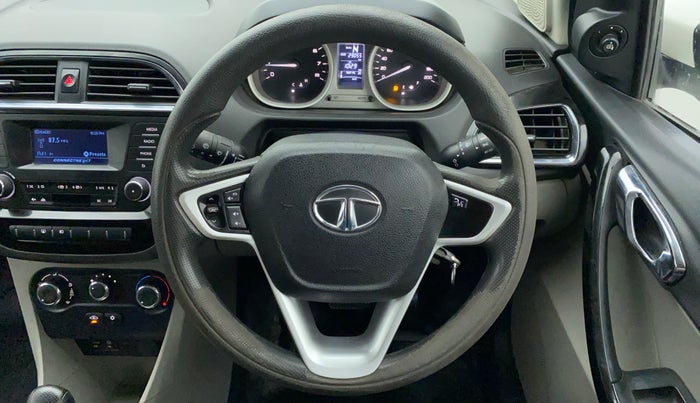 2017 Tata Tiago XZA 1.2 REVOTRON, Petrol, Automatic, 29,769 km, Steering Wheel Close Up