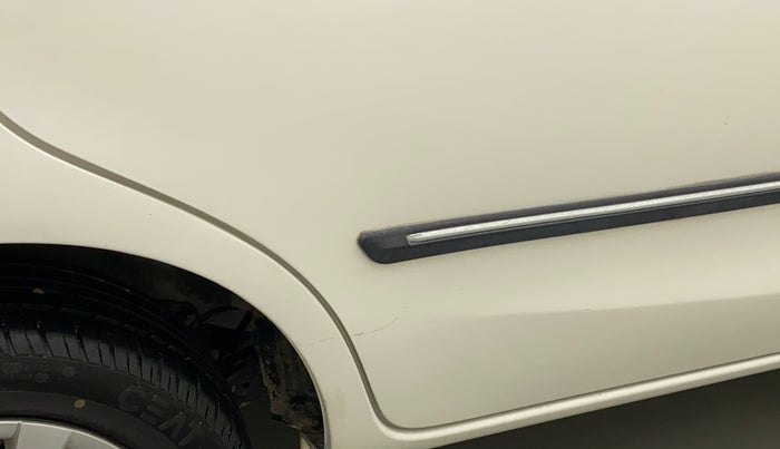 2014 Toyota Etios Liva G, Petrol, Manual, 31,381 km, Right rear door - Minor scratches