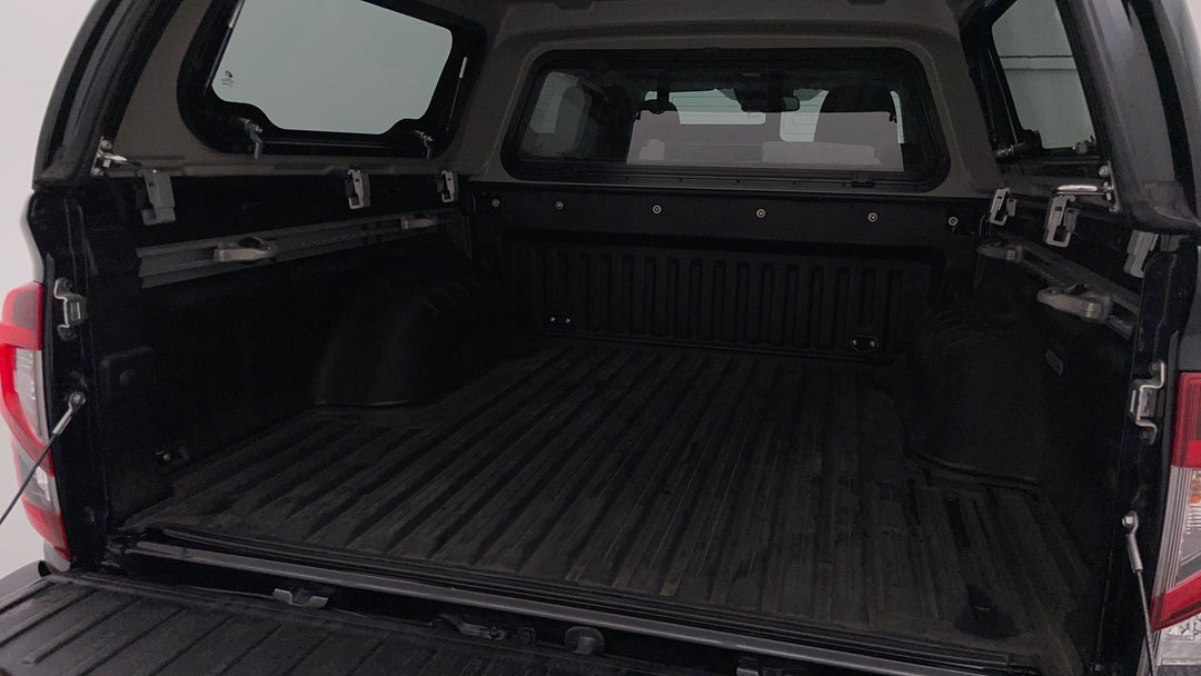 2023 Nissan Navara Pro-4x (4x4), Automatic, 20610 km, Boot Inside View