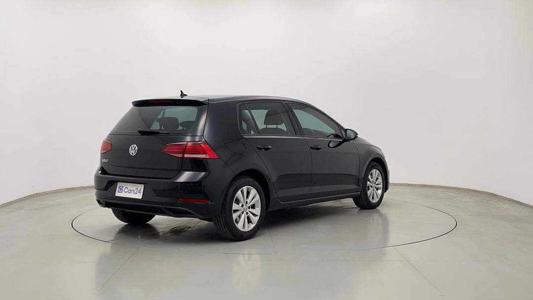 Right Back Diagonal (45- Degree) View