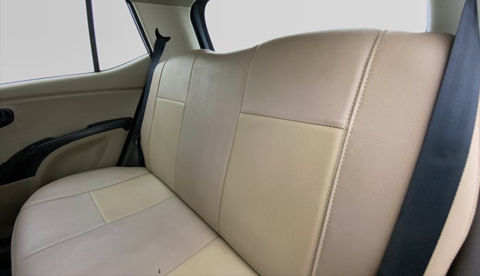 2015 Hyundai i10 MAGNA 1.1 IRDE2, Petrol, Manual, 67,655 km, Right Side Rear Door Cabin
