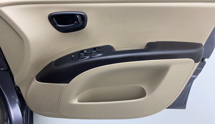 2015 Hyundai i10 MAGNA 1.1 IRDE2, Petrol, Manual, 67,655 km, Driver Side Door Panels Control