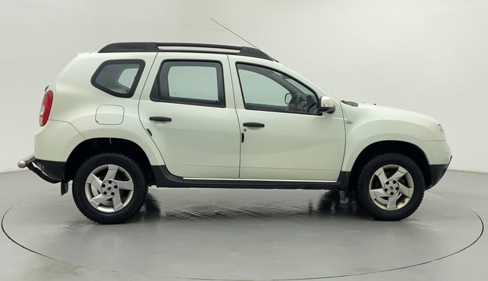2013 Renault Duster 85 PS RXL, Diesel, Manual, 81,609 km, Right Side