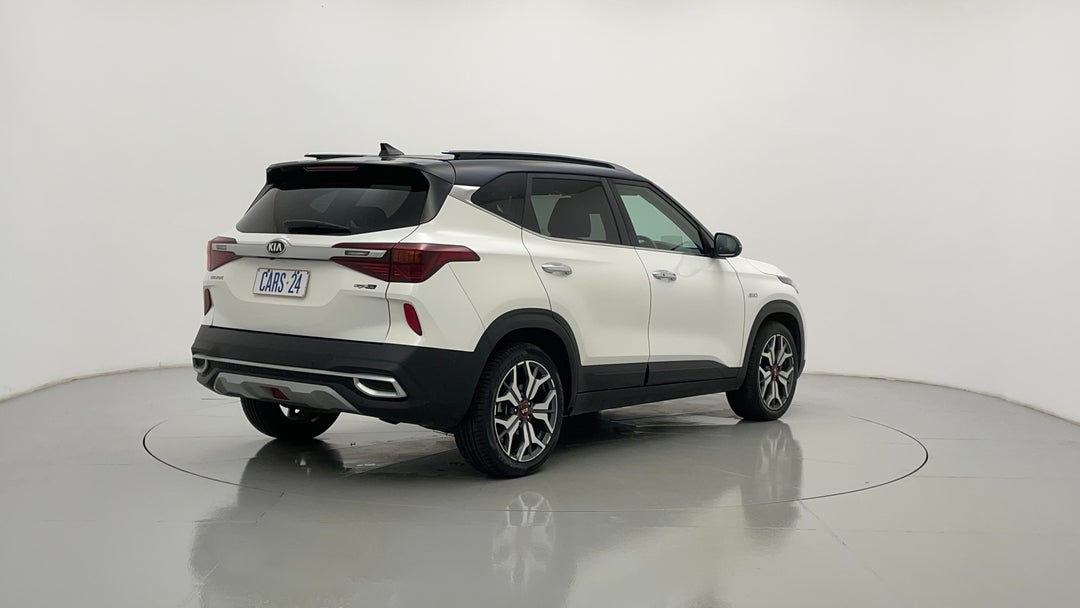 Right Back Diagonal (45- Degree) View