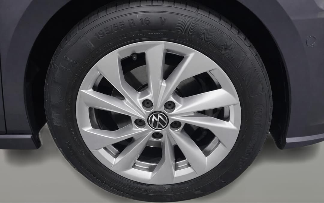 2023 Volkswagen Polo Style (restricted Features), Automatic, 21885 km, Right Front Wheel