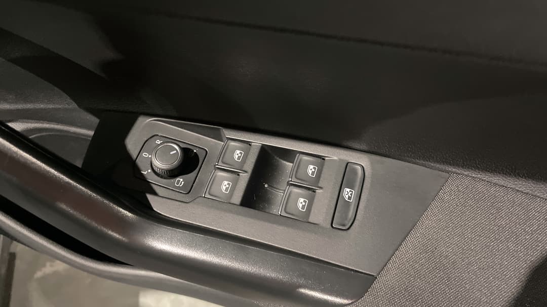 2023 Volkswagen Polo Style (restricted Features), Automatic, 21885 km, Drivers Side Door Panel Controls