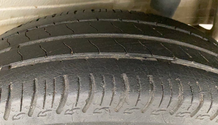 2019 Maruti S PRESSO VXI+, Petrol, Manual, 51,395 km, Left Rear Tyre Tread