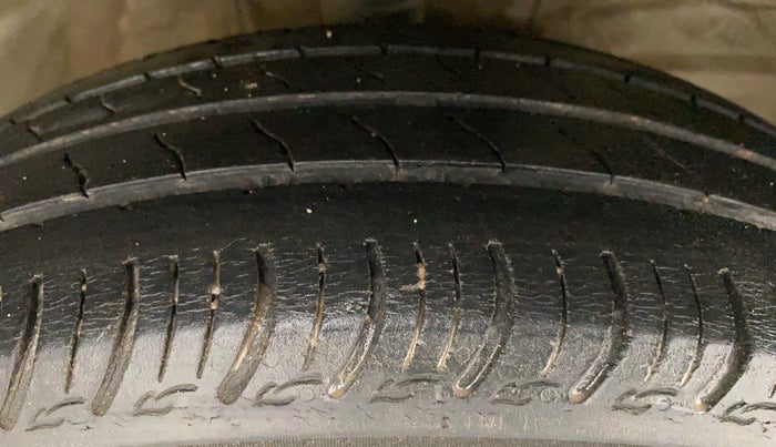 2019 Maruti S PRESSO VXI+, Petrol, Manual, 51,395 km, Right Front Tyre Tread
