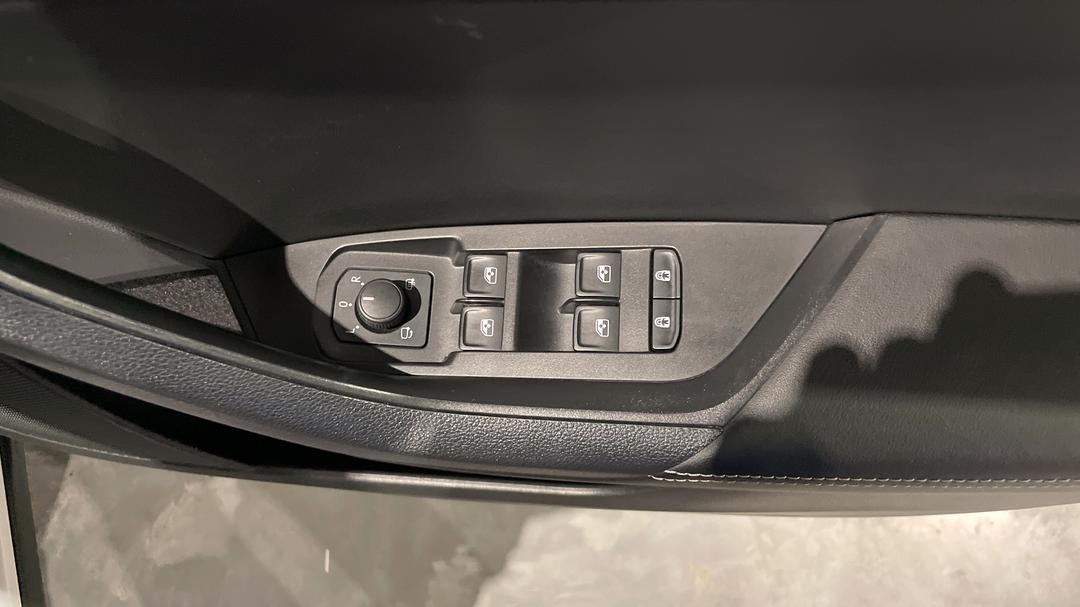 2020 SKODA Kodiaq 132 Tsi (4x4), Automatic, 65572 km, Drivers Side Door Panel Controls
