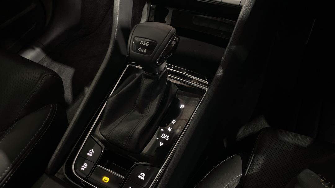 2020 SKODA Kodiaq 132 Tsi (4x4), Automatic, 65572 km, Gear Lever 