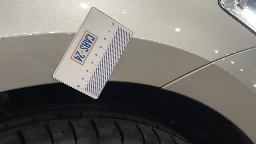 2017 Volkswagen Golf 110 Tsi Highline, Automatic, 86965 km, Quarter Panel Front RHS Guard Dent