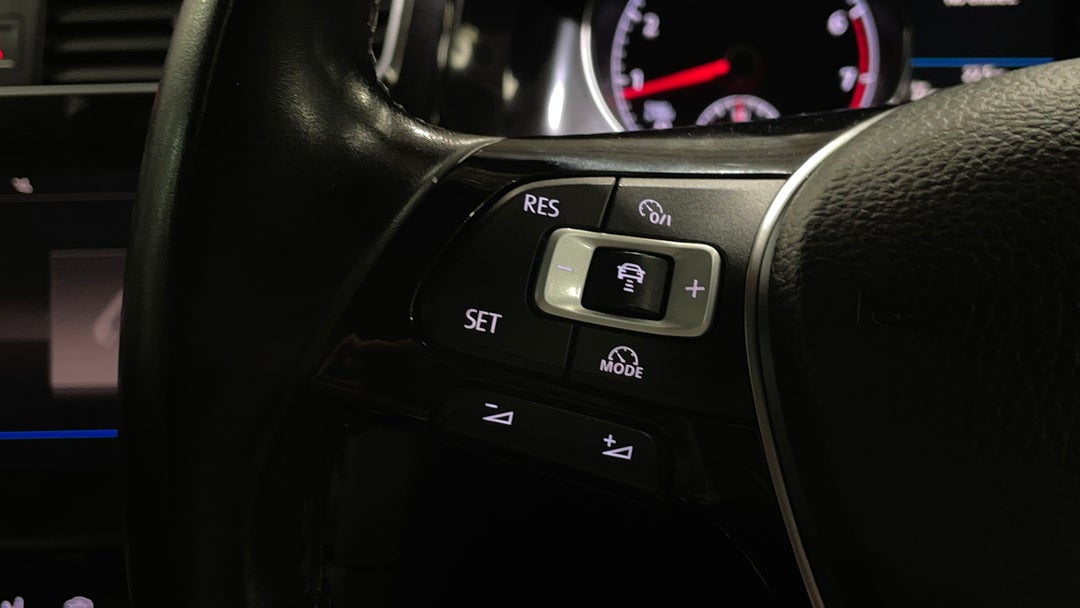 2017 Volkswagen Golf 110 Tsi Highline, Automatic, 86965 km, Cruise Control