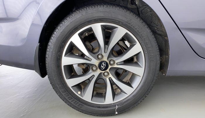 2014 Hyundai Verna FLUIDIC 1.6 SX VTVT, Petrol, Manual, 80,091 km, Right Rear Wheel
